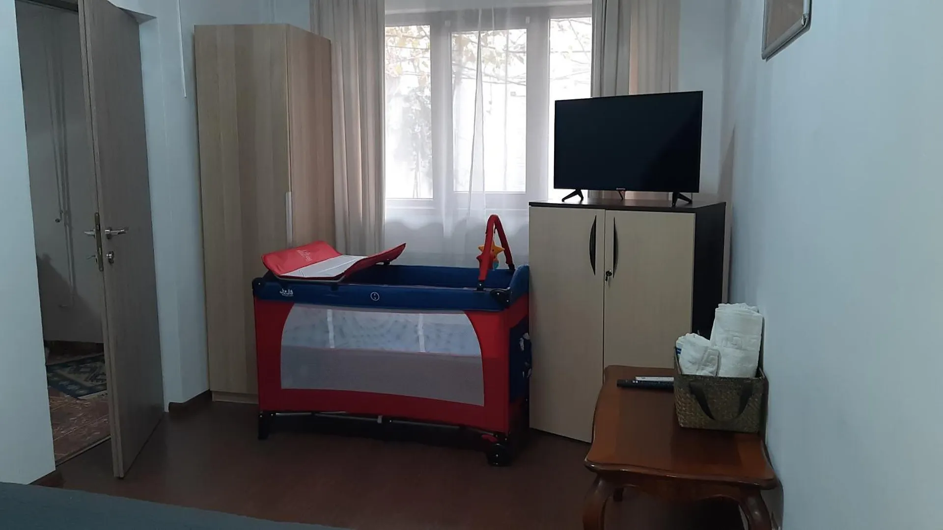 Victor Residence 38 Bucarest 0*,