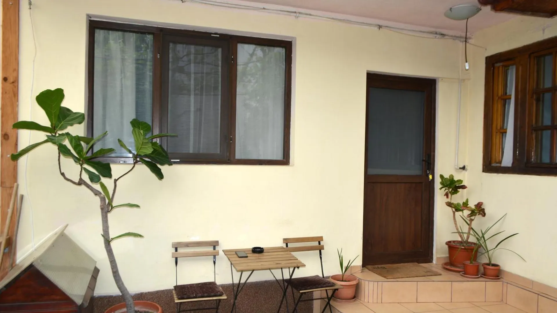 Victor Residence 38 Bucharest 0*,